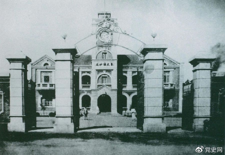 　　圖為中共滿洲省委舊址。1929年6月，中共中央政治局決定劉少奇任中共滿洲省委書記。7月，劉少奇到達奉天（今沈陽）赴任。